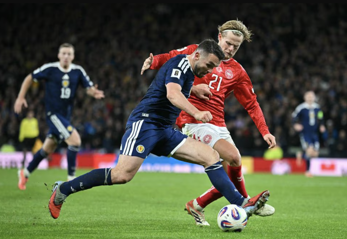 Thắng nghẹt thở Đan Mạch, “ngựa ô” Scotland góp mặt  World Cup sau 28 năm