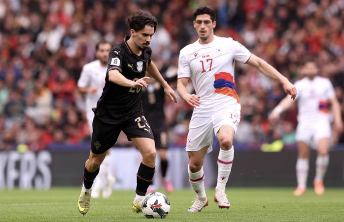 Vắng Ronaldo, Bồ Đào Nha thắng kỷ lục và giành vé dự World Cup 2026