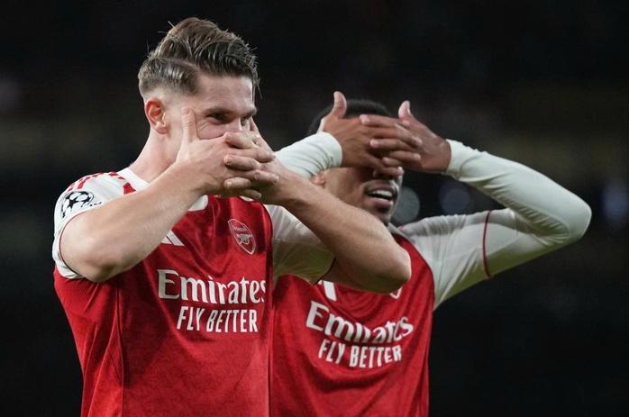 Cơ hội và cái bóng lịch sử của Arsenal dịp Giáng sinh
