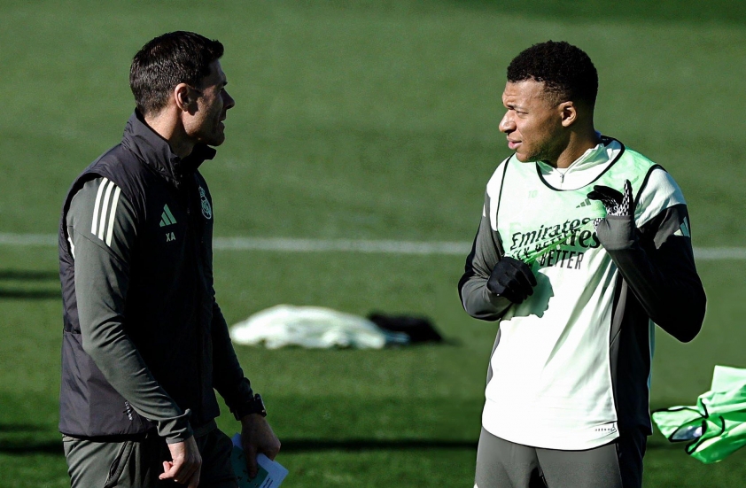 Xabi Alonso đón tin cực vui trước trận cầu ‘sinh tử’