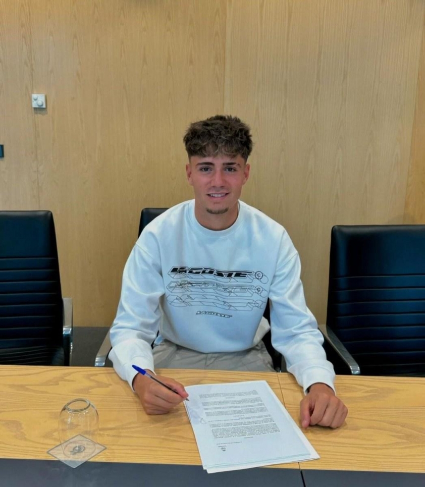 CHÍNH THỨC: Real Madrid công bố hợp đồng đầu tiên mùa đông 2025